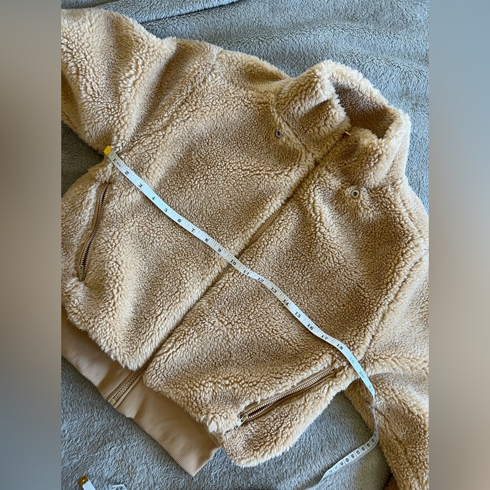 Alo Womens Foxy Sherpa Jacket Camel Small - Picture 6 of 7